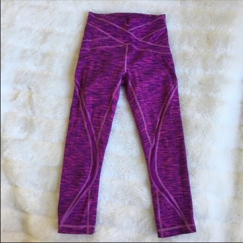 Lululemon Free to Flow Crop